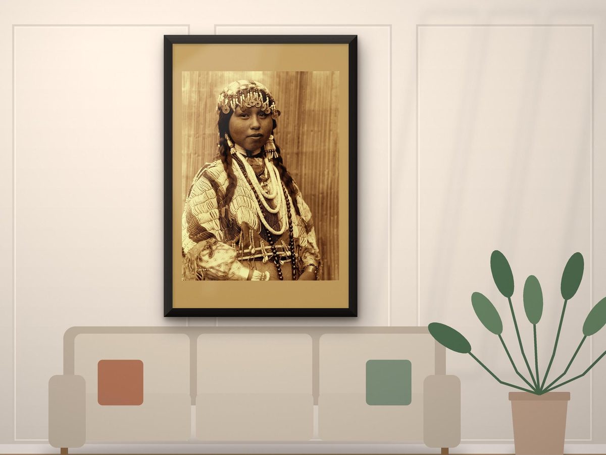 Edward S. Curtis Wishham Bride 1910 Print, Native American Portrait, Antique Photo Wall Art, Study Decor, Vintage Poster