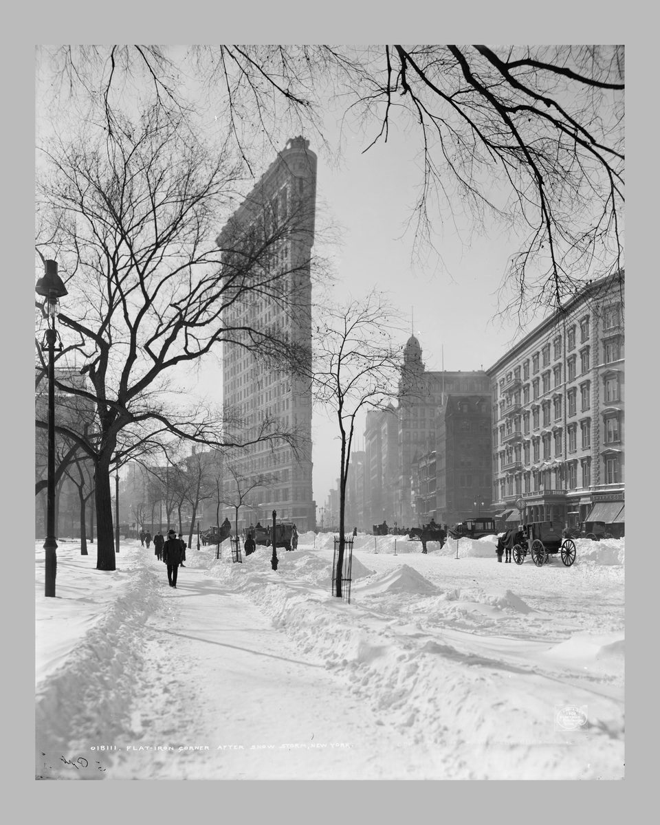 Flatiron Building Print 1903, Vintage New York Photograph, Detroit Publishing Old NYC Wall Art, Black and White Architecture Photo